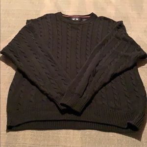 Men’s vintage olive green sweater